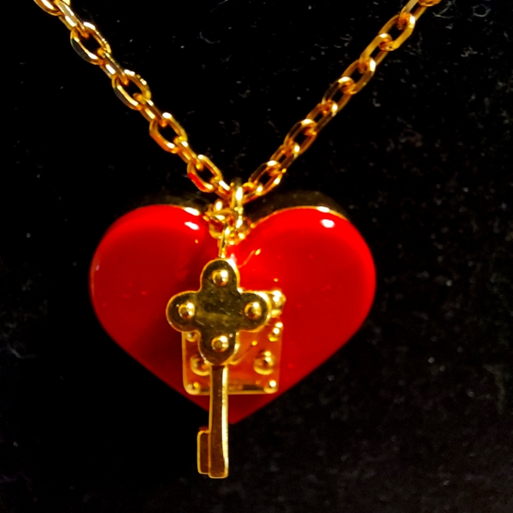 Louis Vuitton Lock Me Red Heart Pendant Necklace💕💕